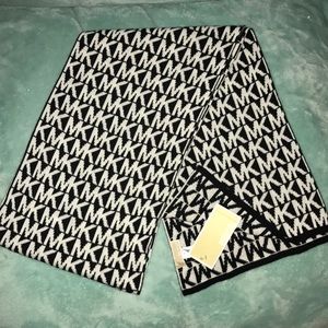 Michael Kors Scarf!